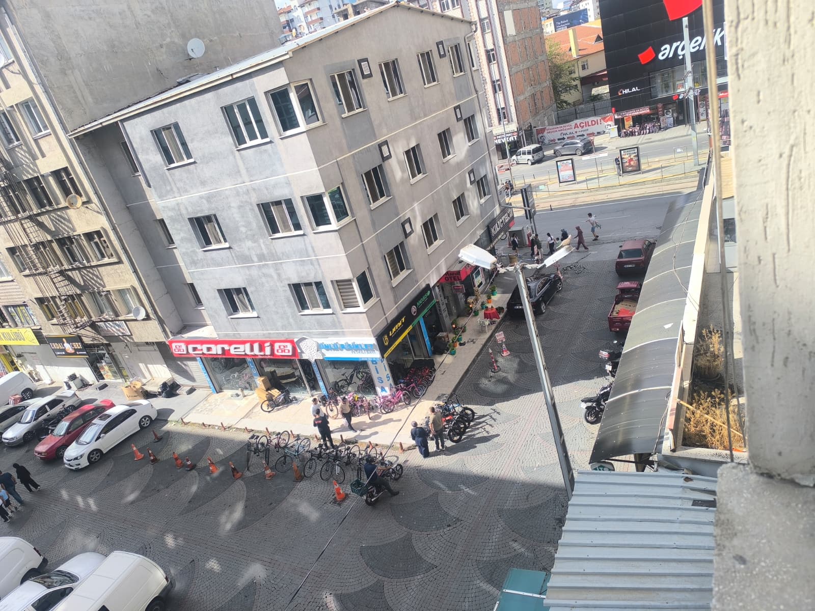 YAŞAR GYO| ÇARŞI MERKEZDE SATILIK OFİS - 2