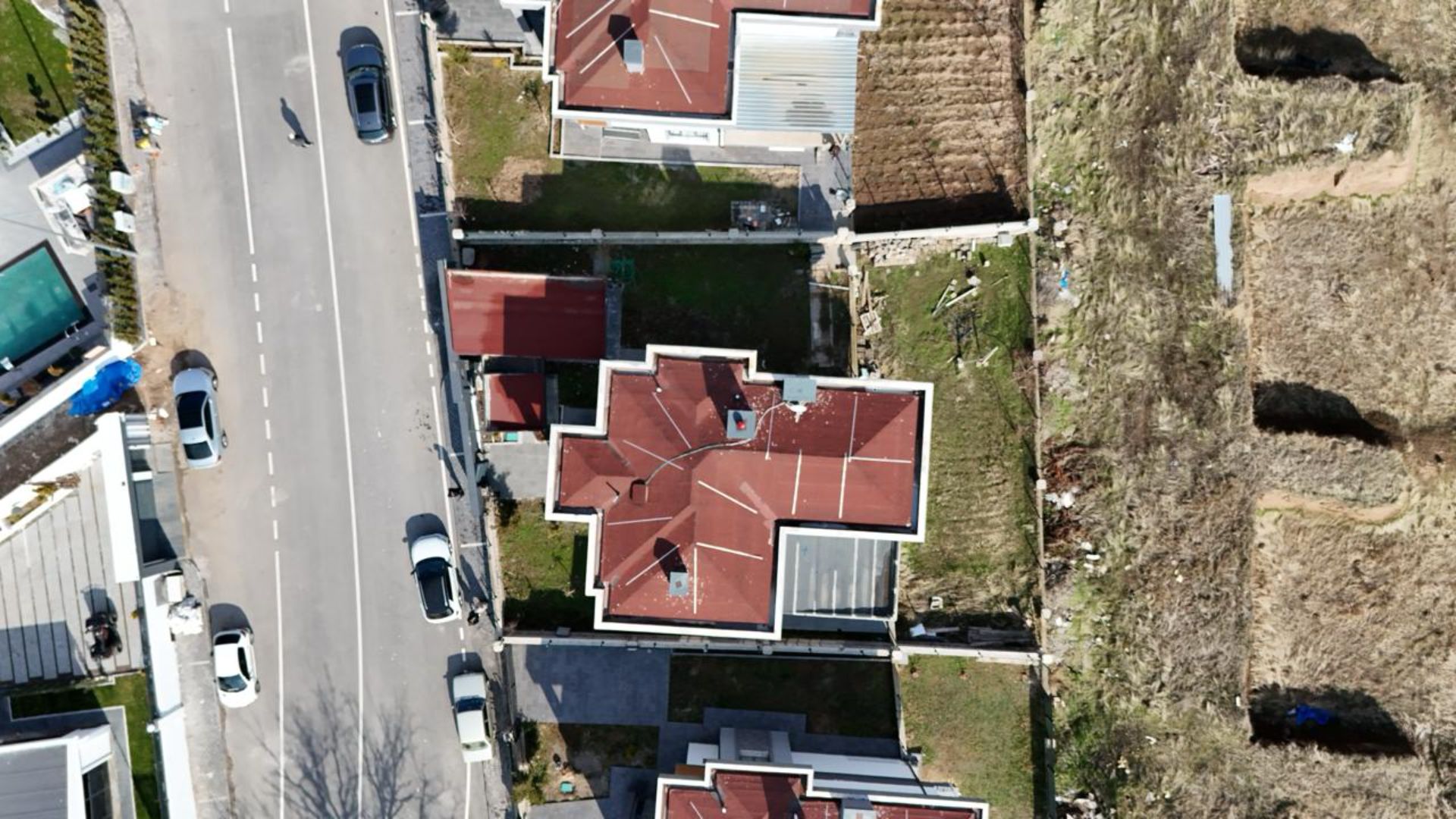 Erenköy’de Lüks 5+2 Villa | Yerden Isıtmalı | Kapalı Otoparklı | Doğayla İç İçe - 25