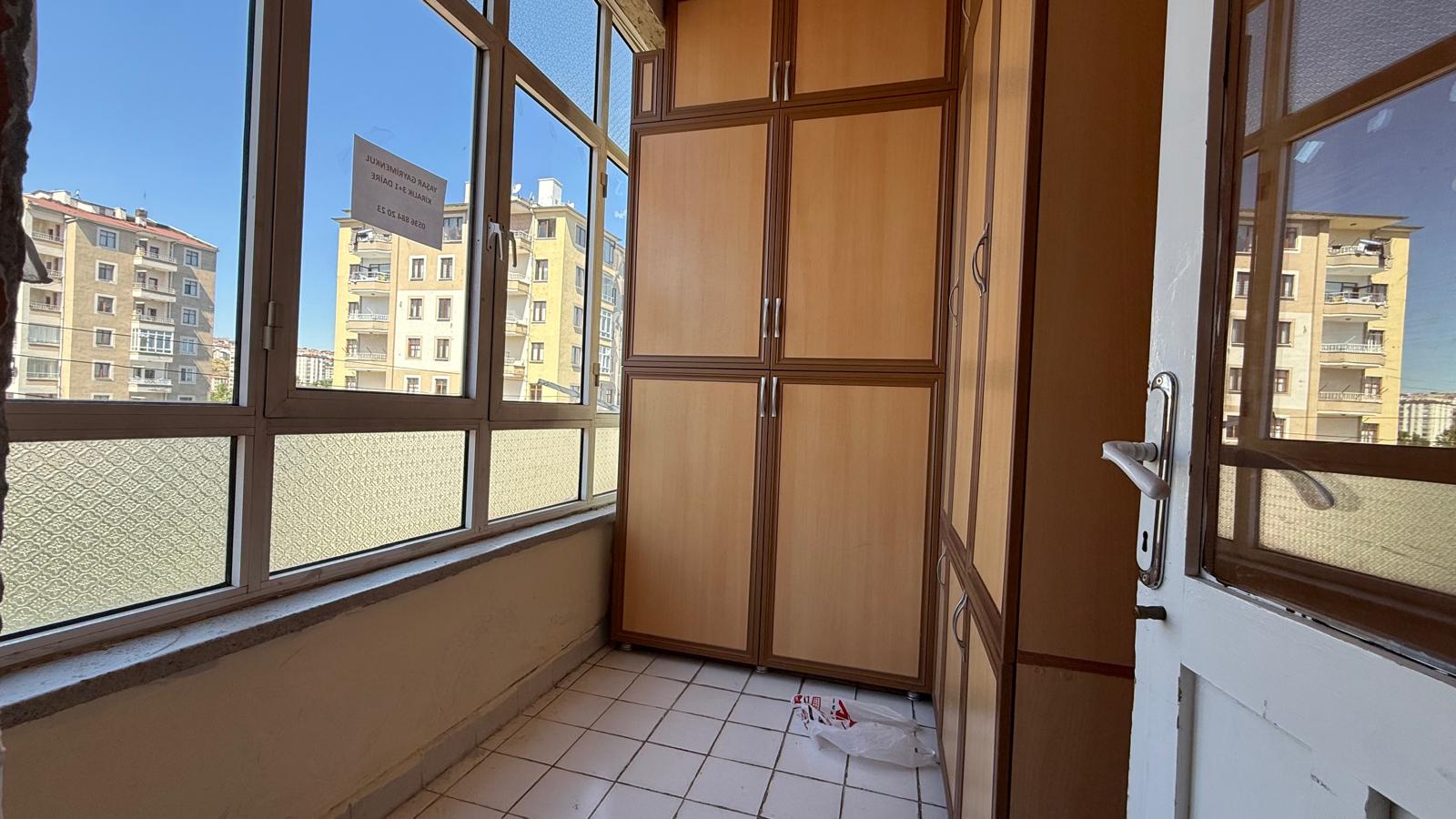 ESENYURT CADDE ÜZERİ GENİŞ METRAJLI KİRALIK DAİRE - 26