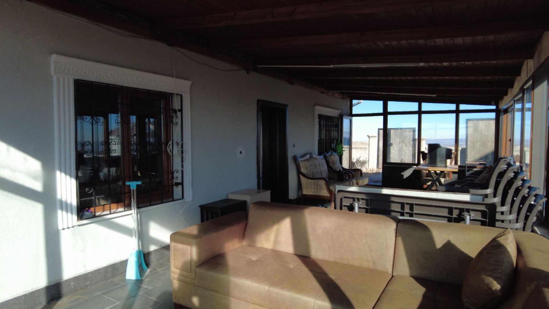 ERKİLET'TE İÇERİSİNDE EVİ BULUNAN 900 M2 TEMİZ VİLLA PARSELİ - 11