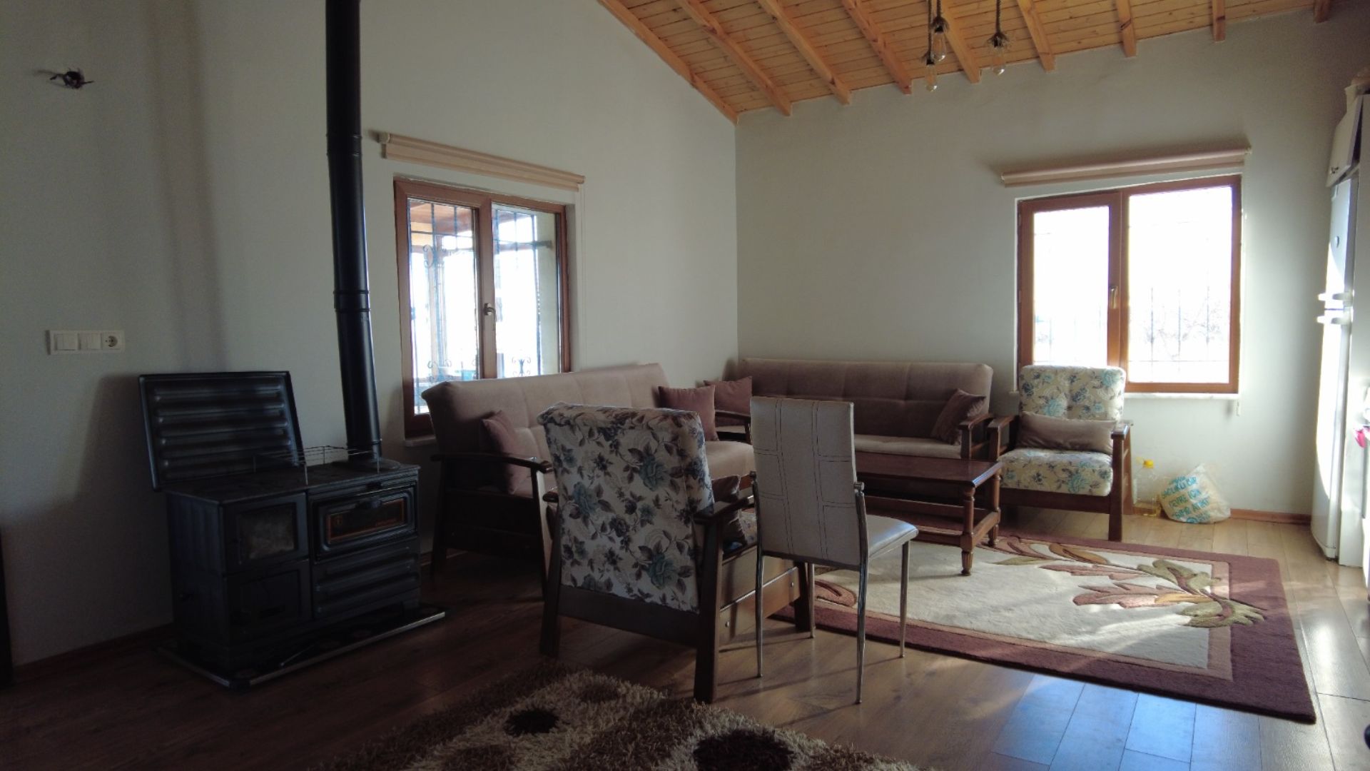 ERKİLET'TE İÇERİSİNDE EVİ BULUNAN 900 M2 TEMİZ VİLLA PARSELİ - 13