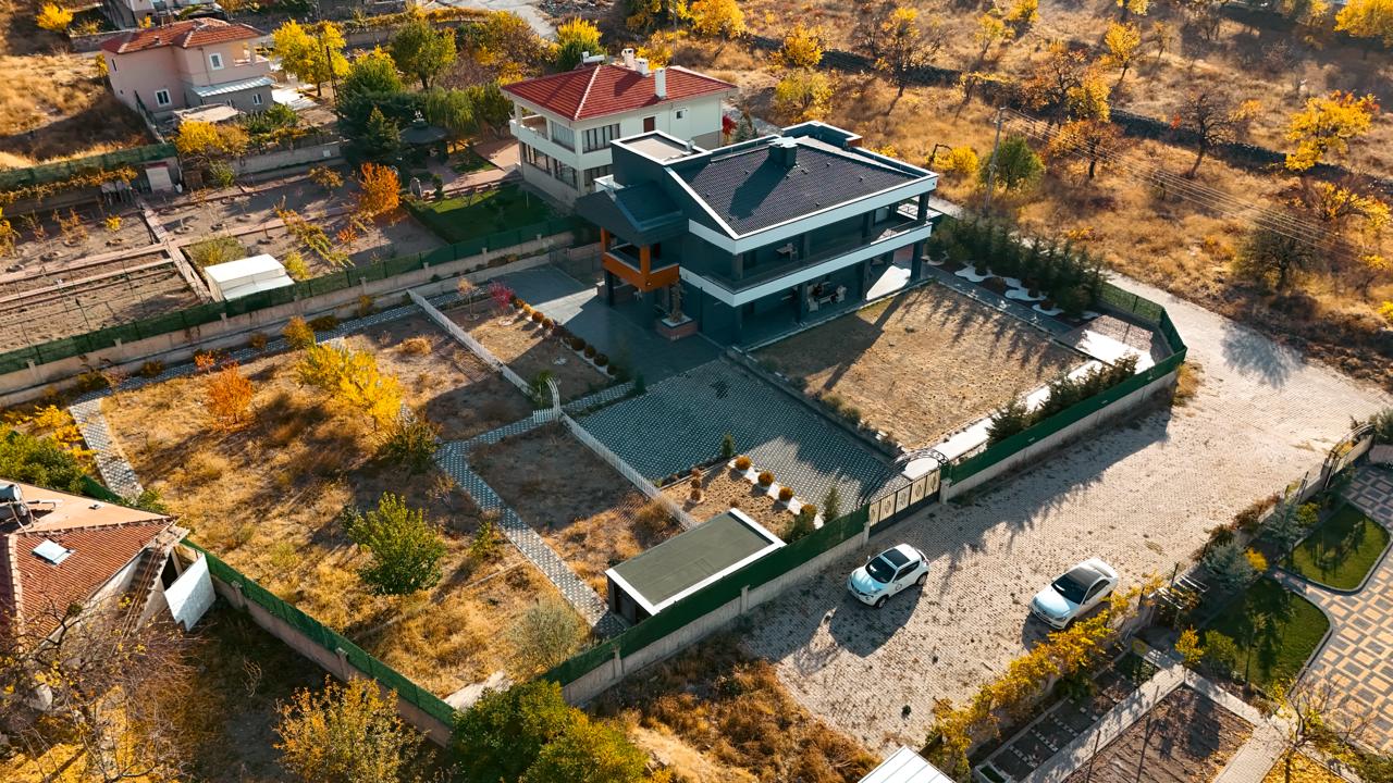 Hacılar Yediağaç’ta 2143 m² Arsada Konumlu Ultra Lüks 7+1 Dubleks Villa - 13