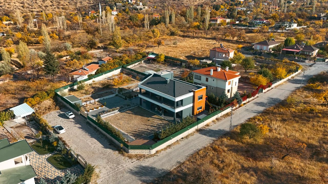 Hacılar Yediağaç’ta 2143 m² Arsada Konumlu Ultra Lüks 7+1 Dubleks Villa - 34