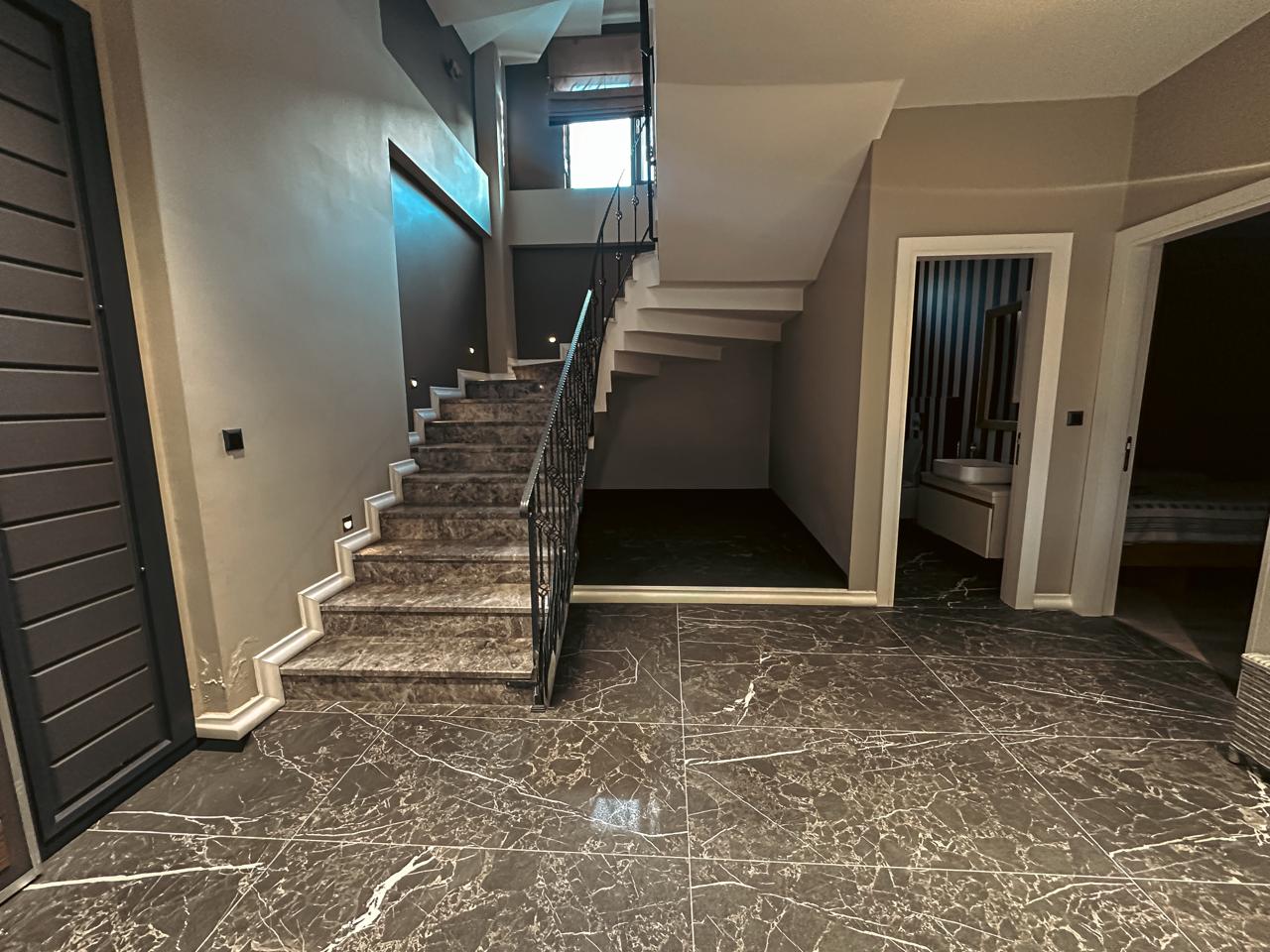 Hacılar Yediağaç’ta 2143 m² Arsada Konumlu Ultra Lüks 7+1 Dubleks Villa - 15