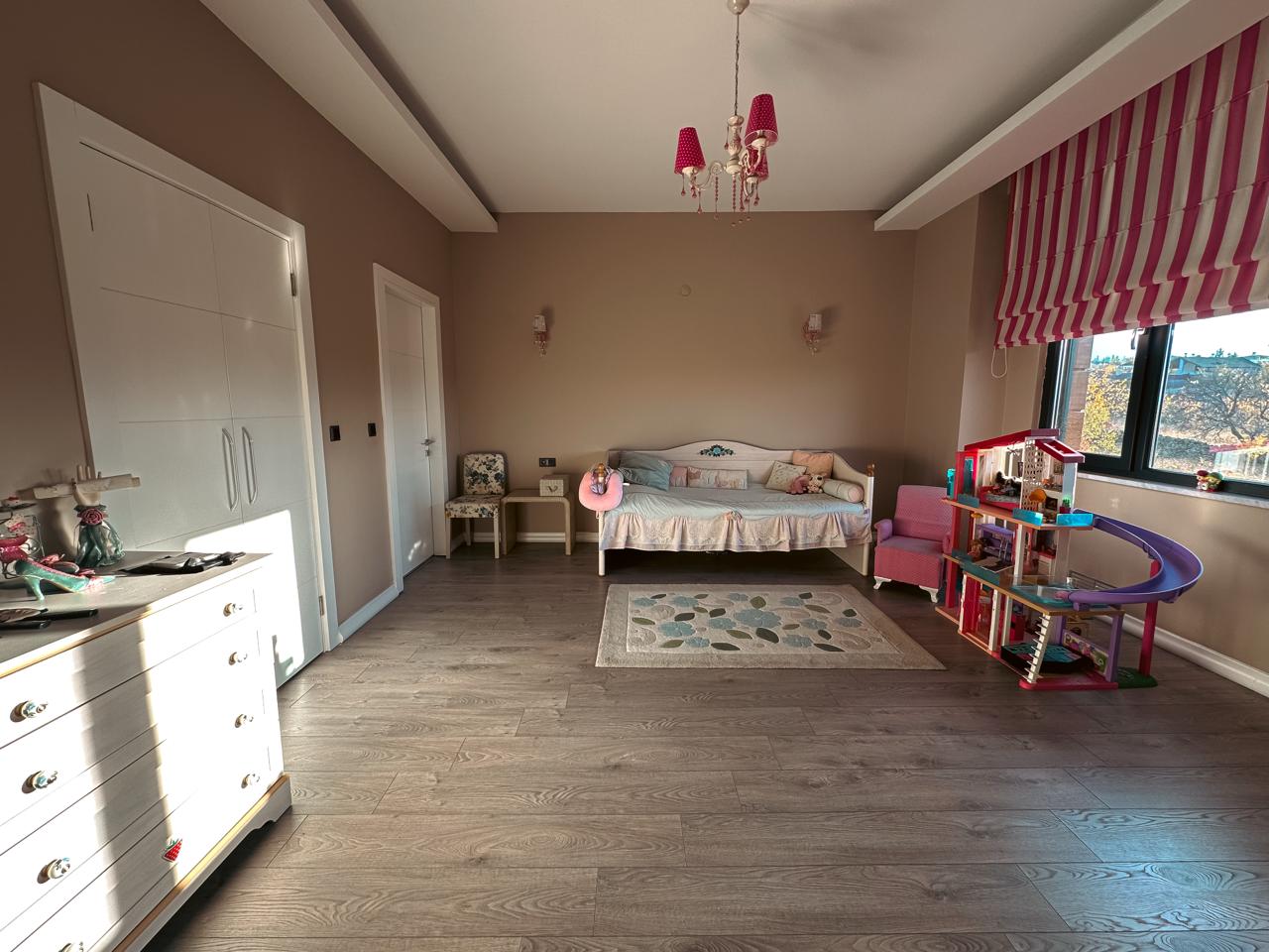 Hacılar Yediağaç’ta 2143 m² Arsada Konumlu Ultra Lüks 7+1 Dubleks Villa