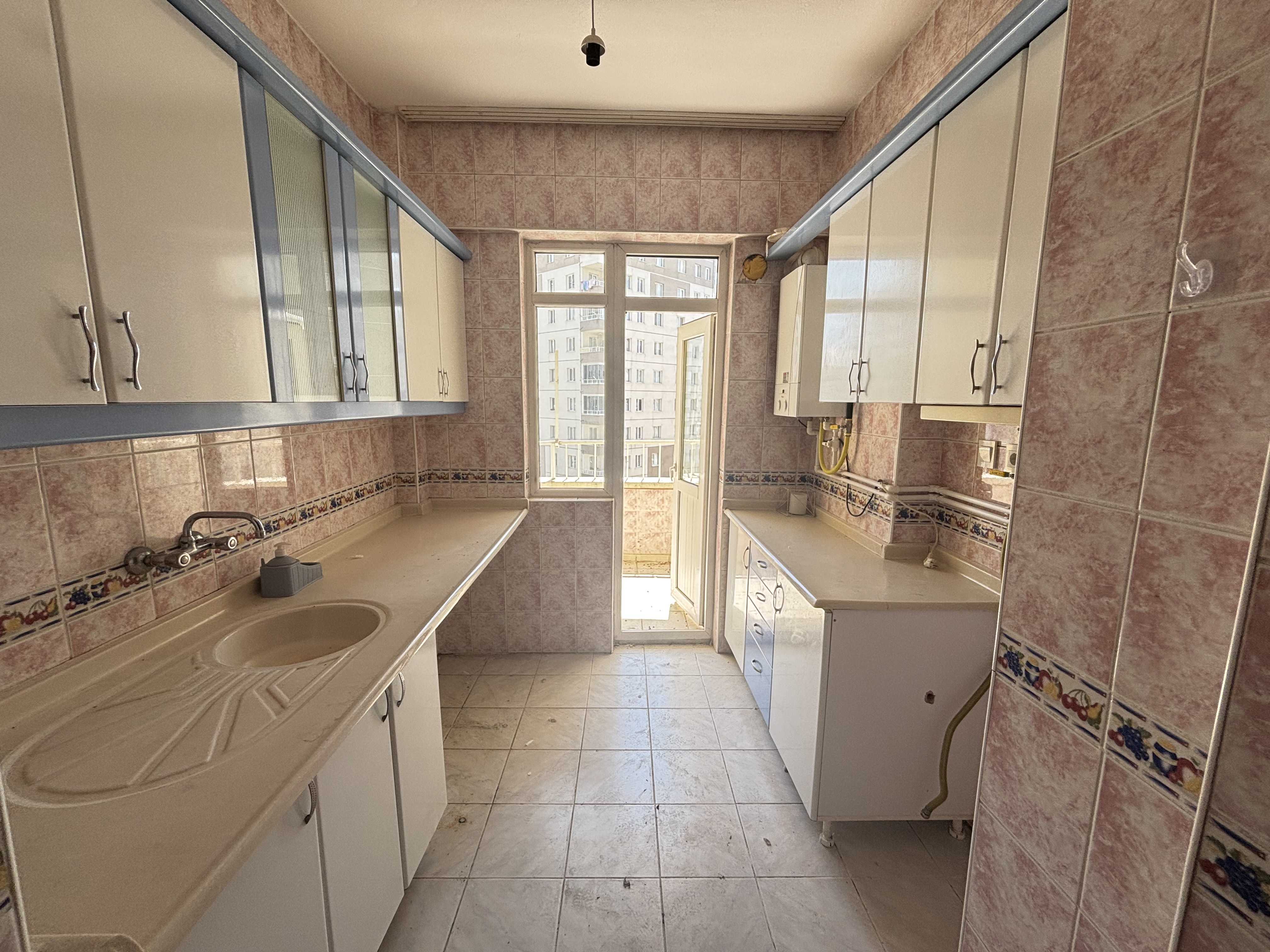TALAS MEVLANA'DA KİRALIK ARA KAT 3+1 BOŞ DAİRE - 9
