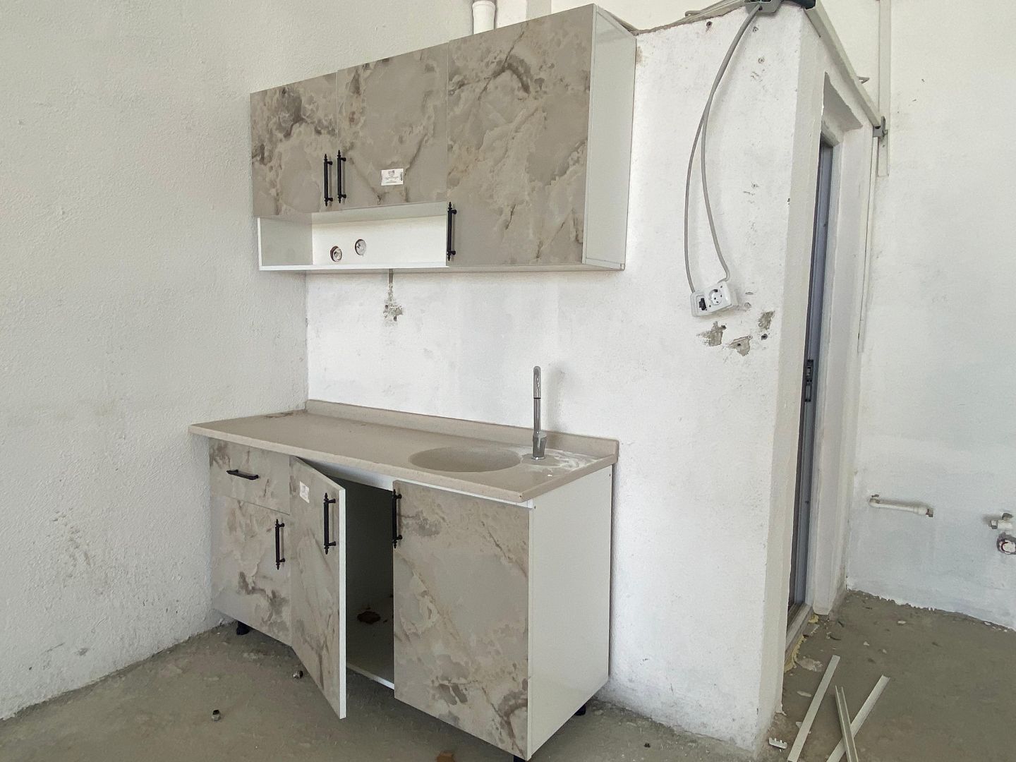 METALSAN'DA SATILIK YÜKSEK TAVANLI 200 M2 DÜKKAN - 7