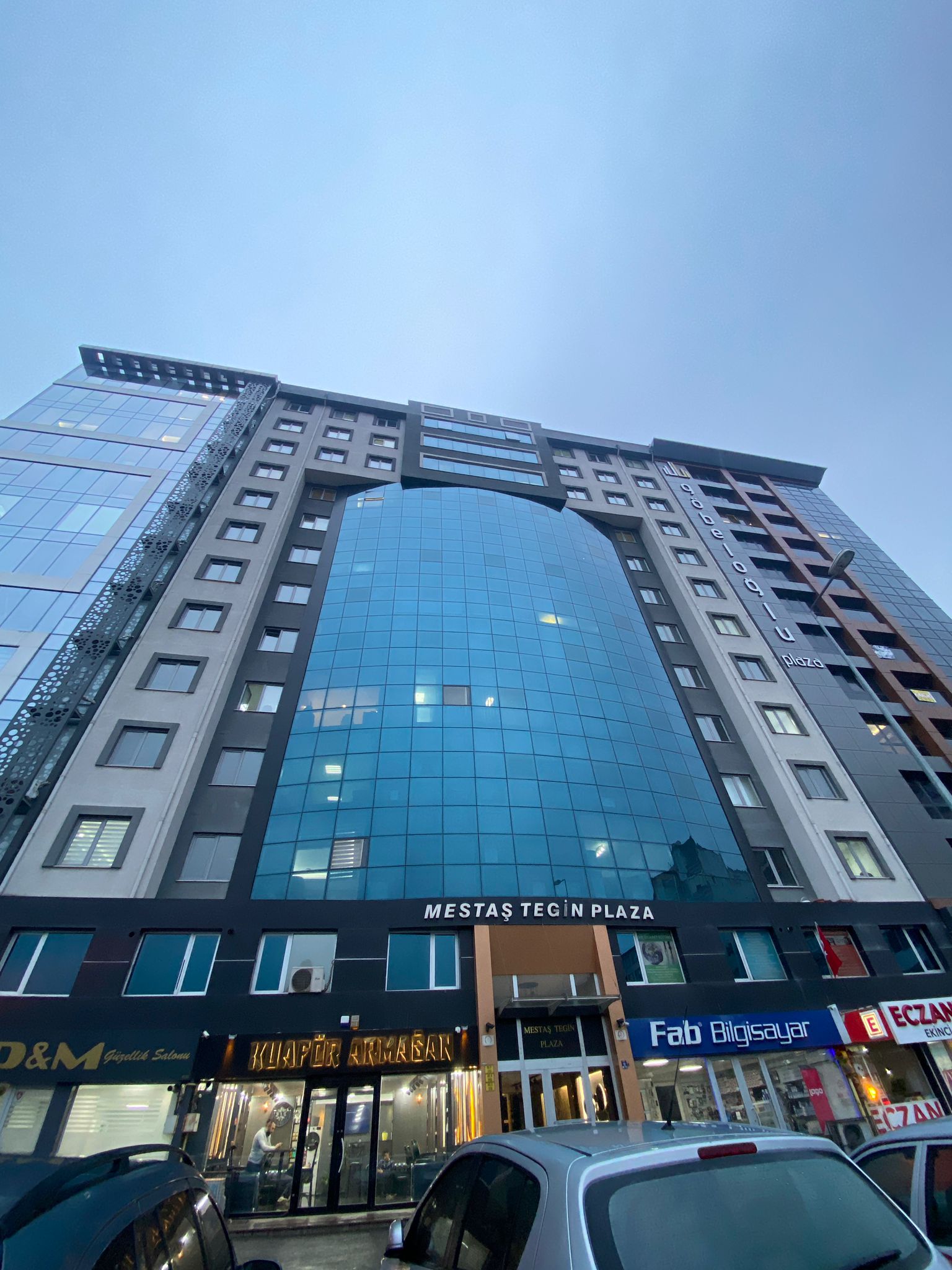 YAŞAR GYO| MERKEZDE PLAZA İÇİNDE KİRALIK OFİS & BÜRO - 2