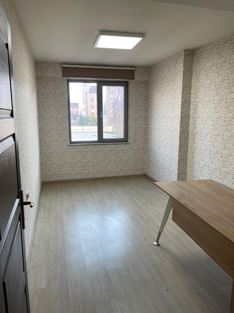 YAŞAR GYO| MERKEZDE PLAZA İÇİNDE KİRALIK OFİS & BÜRO - 13