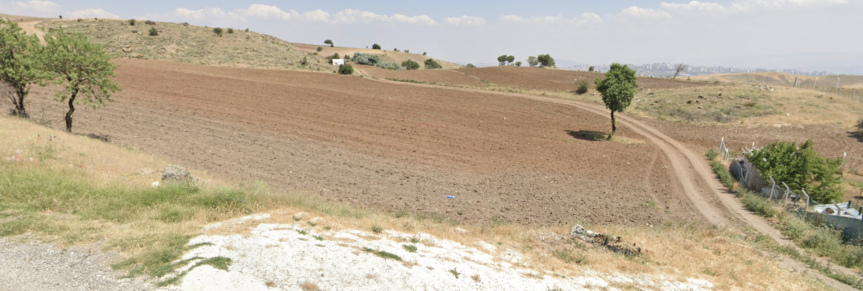 YAŞAR GYO | Batıkent Yuva'da Yatırımlık Fırsat 1000 m² Arsa - 5