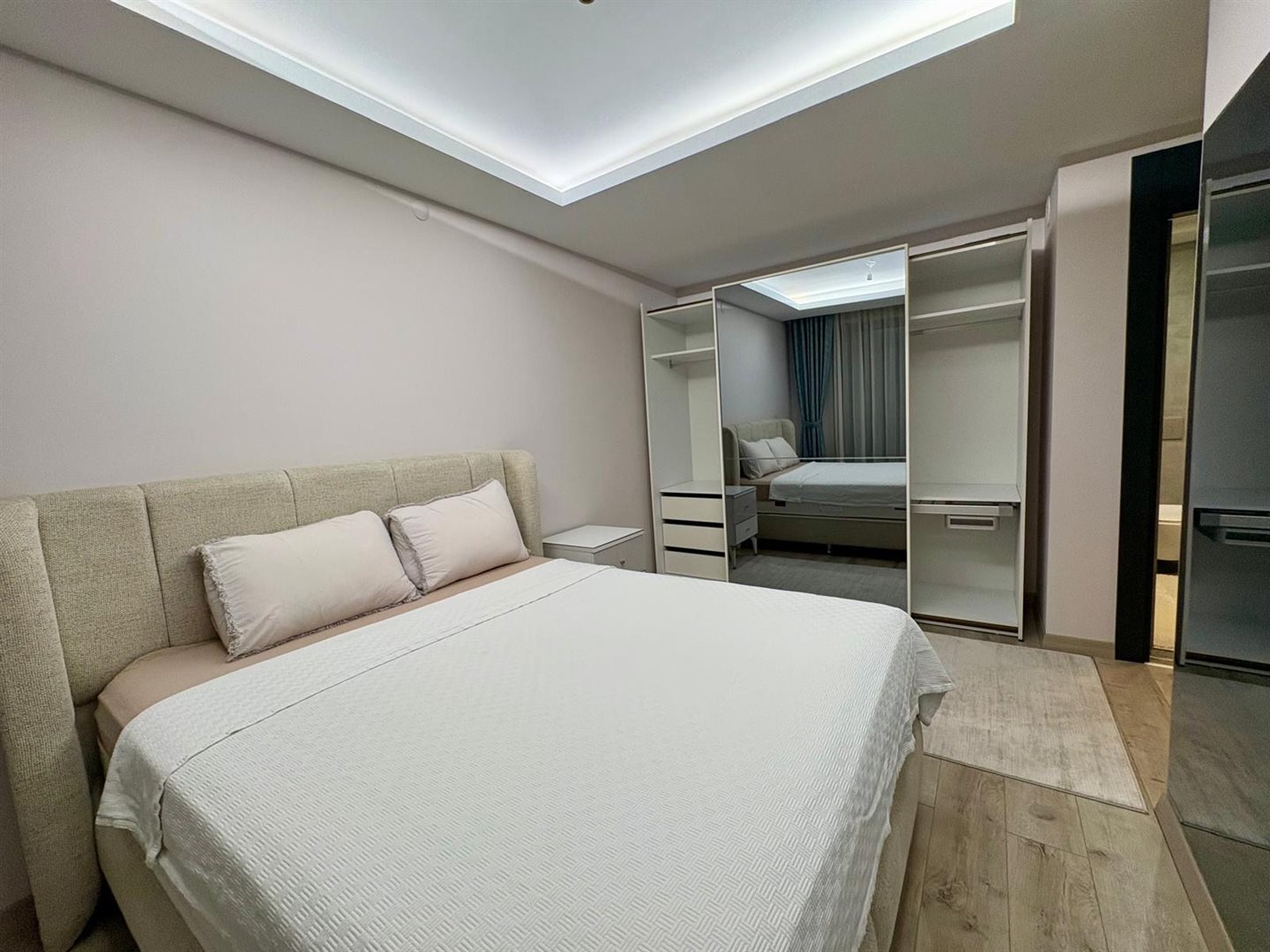 AVENİR VİA'DA LÜKS EŞYALI KİRALIK DAİRE - 16