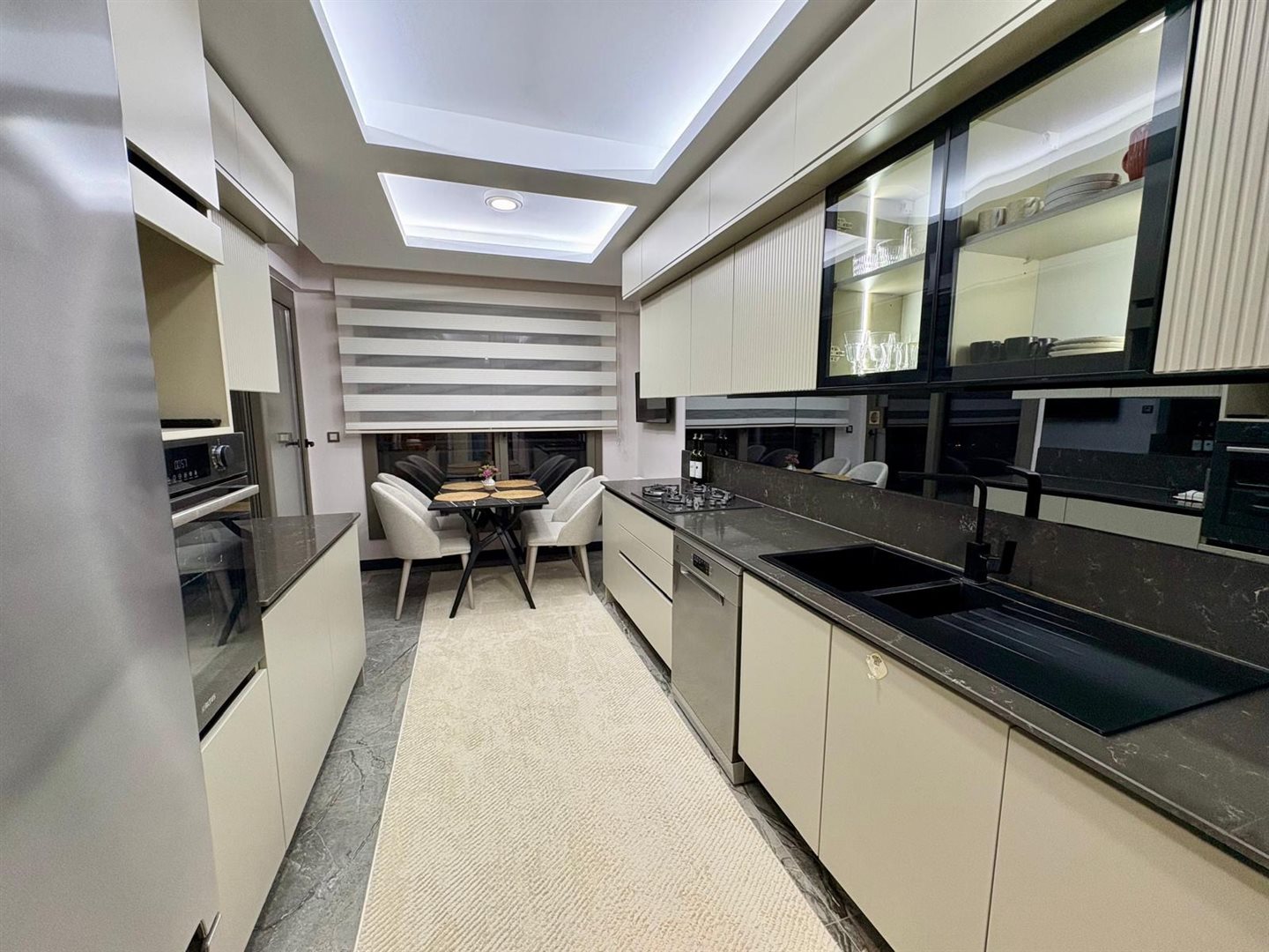 AVENİR VİA'DA LÜKS EŞYALI KİRALIK DAİRE