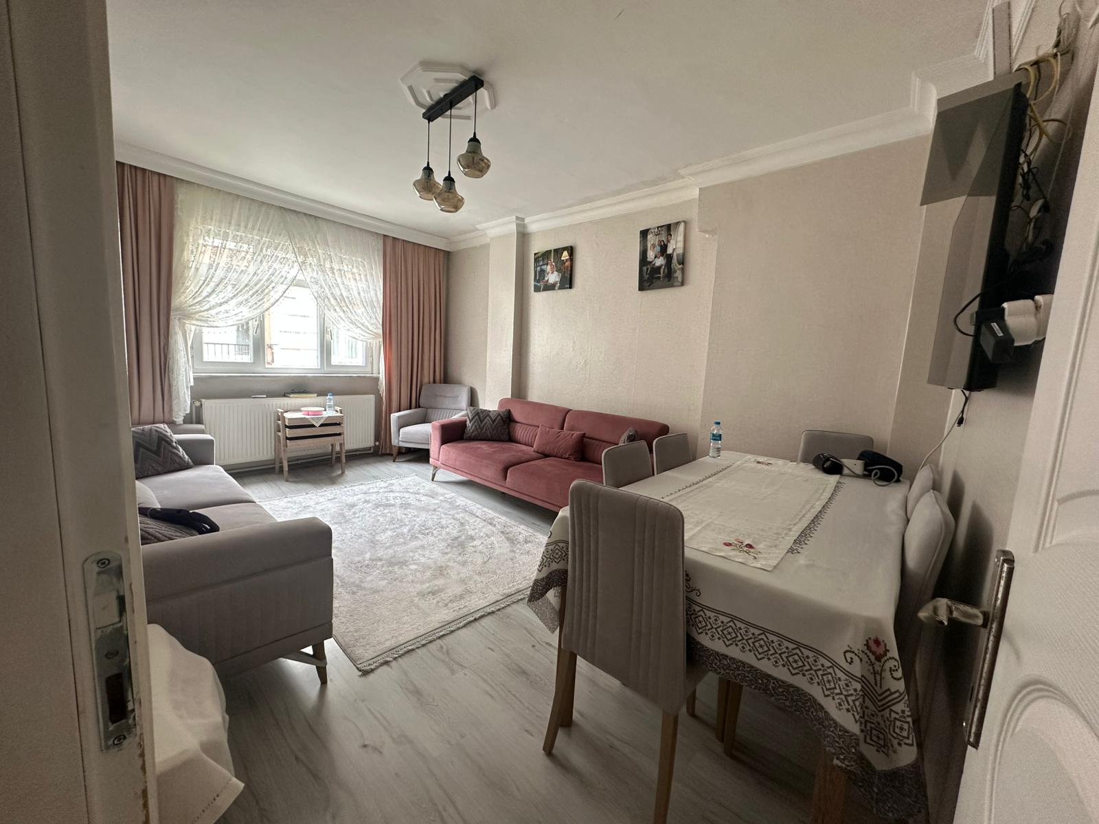 Yaşar GYOl Bahçelievler Zafer Mahallesinde, 2+1 5. Kat 85m² Satılık Daire.