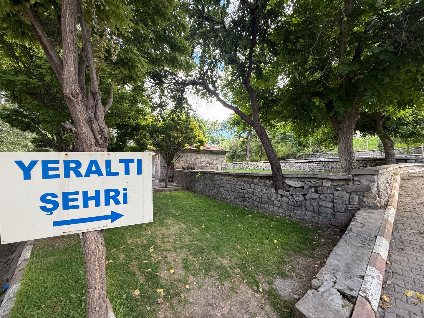 AĞIRNAS MERKEZ'DE SATILIK BAHÇE