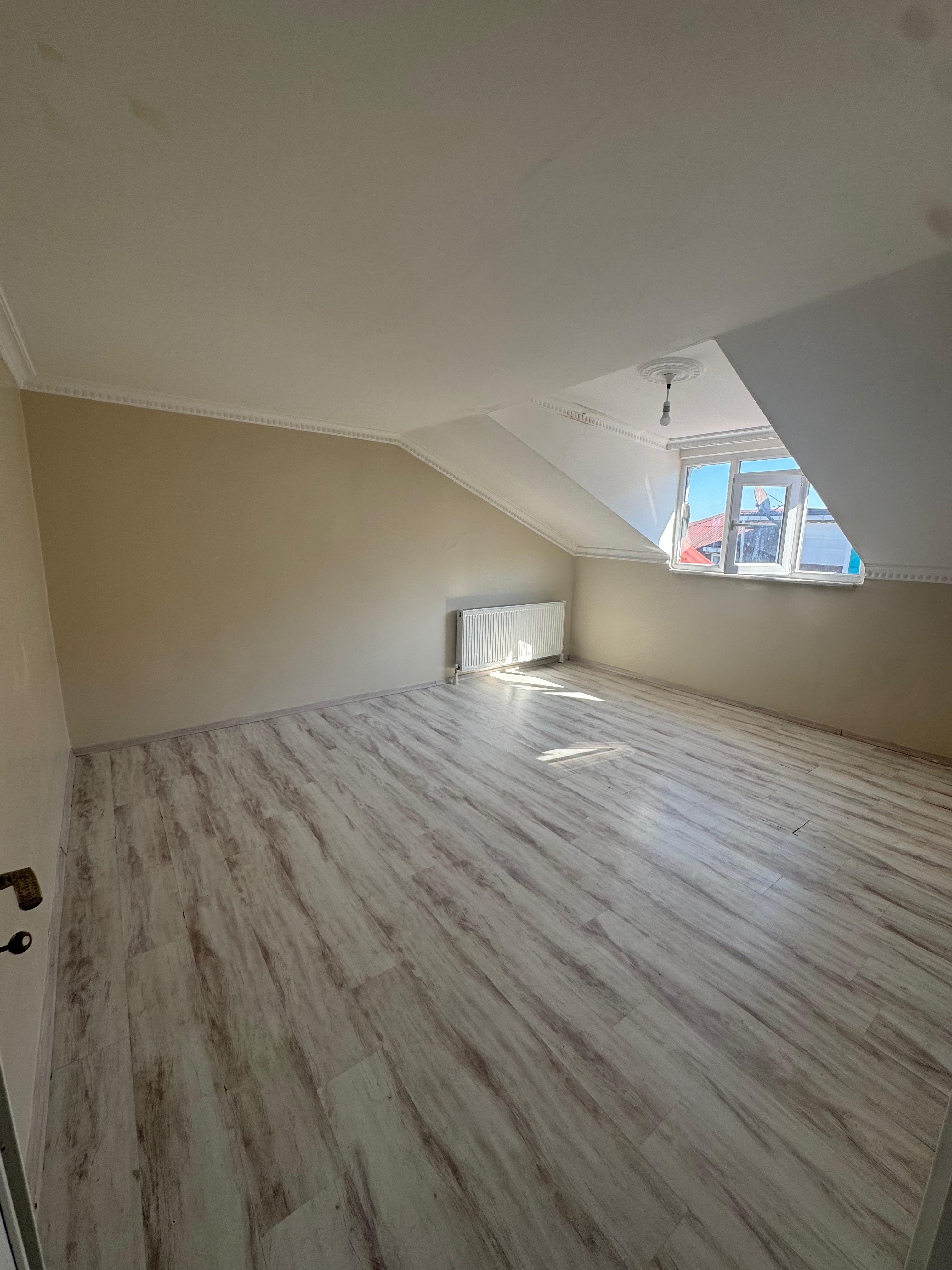 YAŞAR GYO| ARNAVUTKÖY-ANADOLU MAH. 2+0 ÇATI KATI KİRALIK DAİRE - 4
