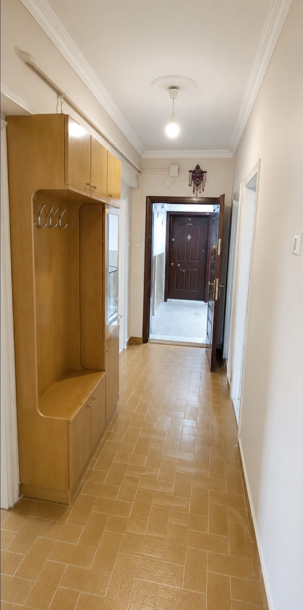 DİKMEN İLKER CADDESİNDE MERKEZİ KONUM SATILIK 3+1 - 10