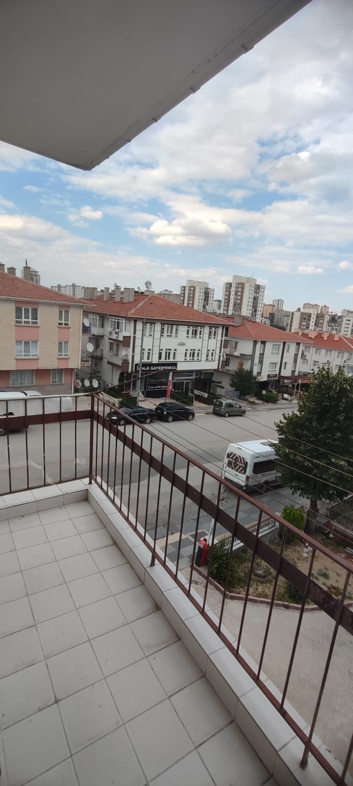 DİKMEN İLKER CADDESİNDE MERKEZİ KONUM SATILIK 3+1 - 11