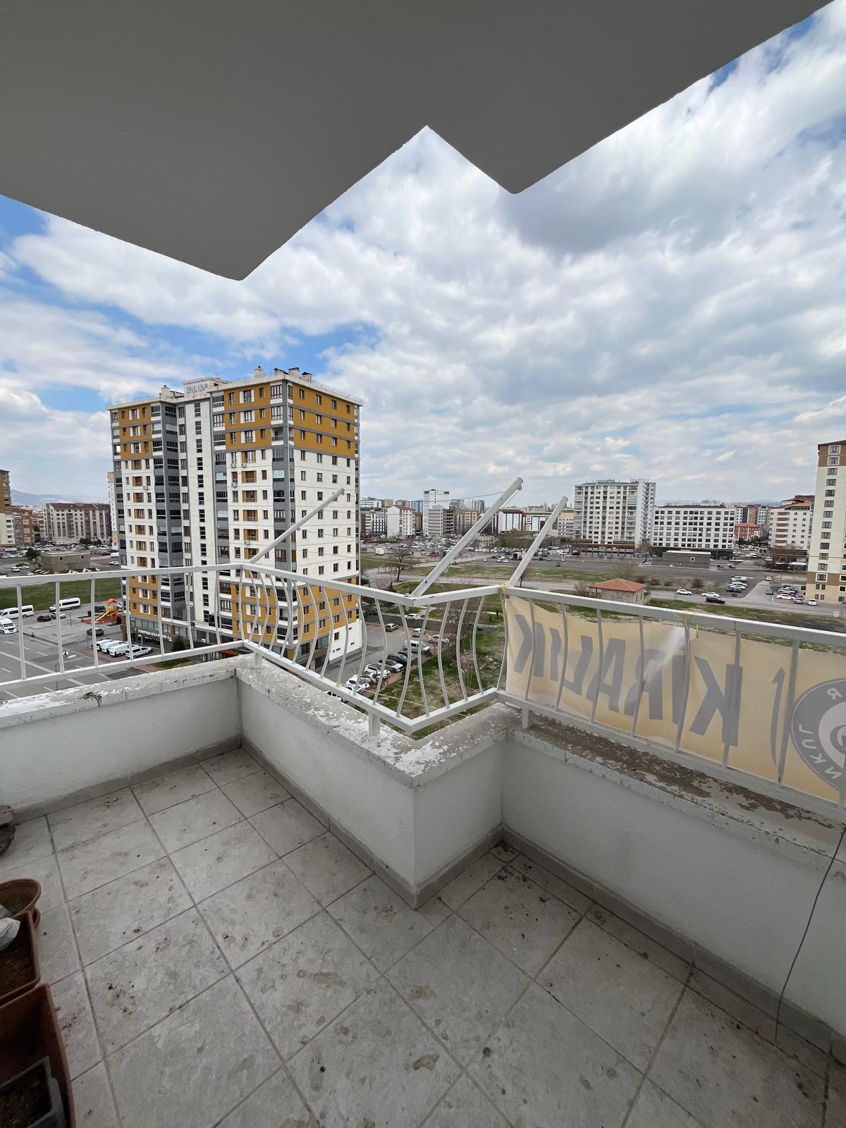 MERKEZİ KONUMDA GENİŞ AYDINLIK KİRALIK DAİRE - 16