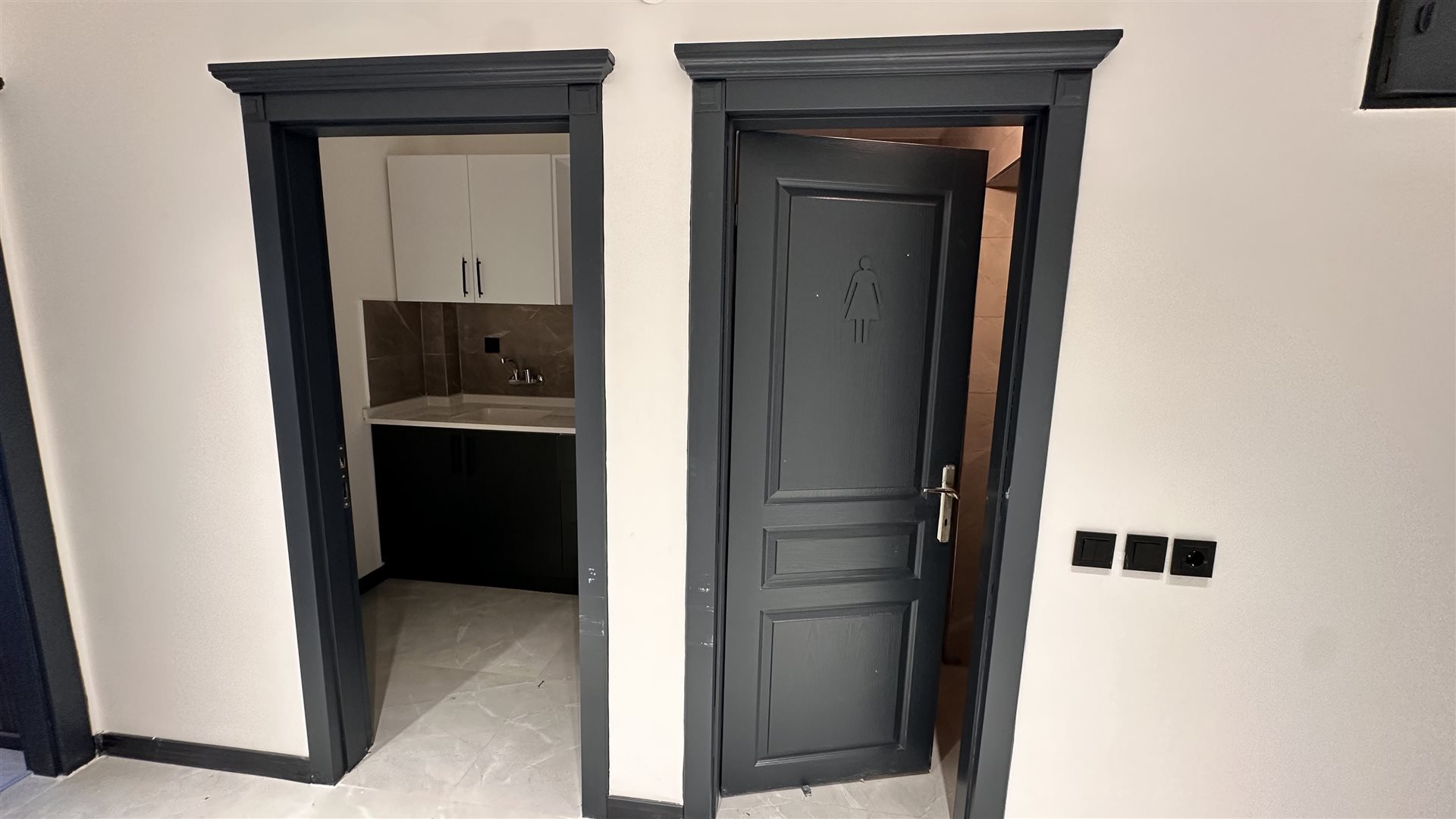 HUKUK PLAZA DA KİRALIK SIFIR OFİS - 12