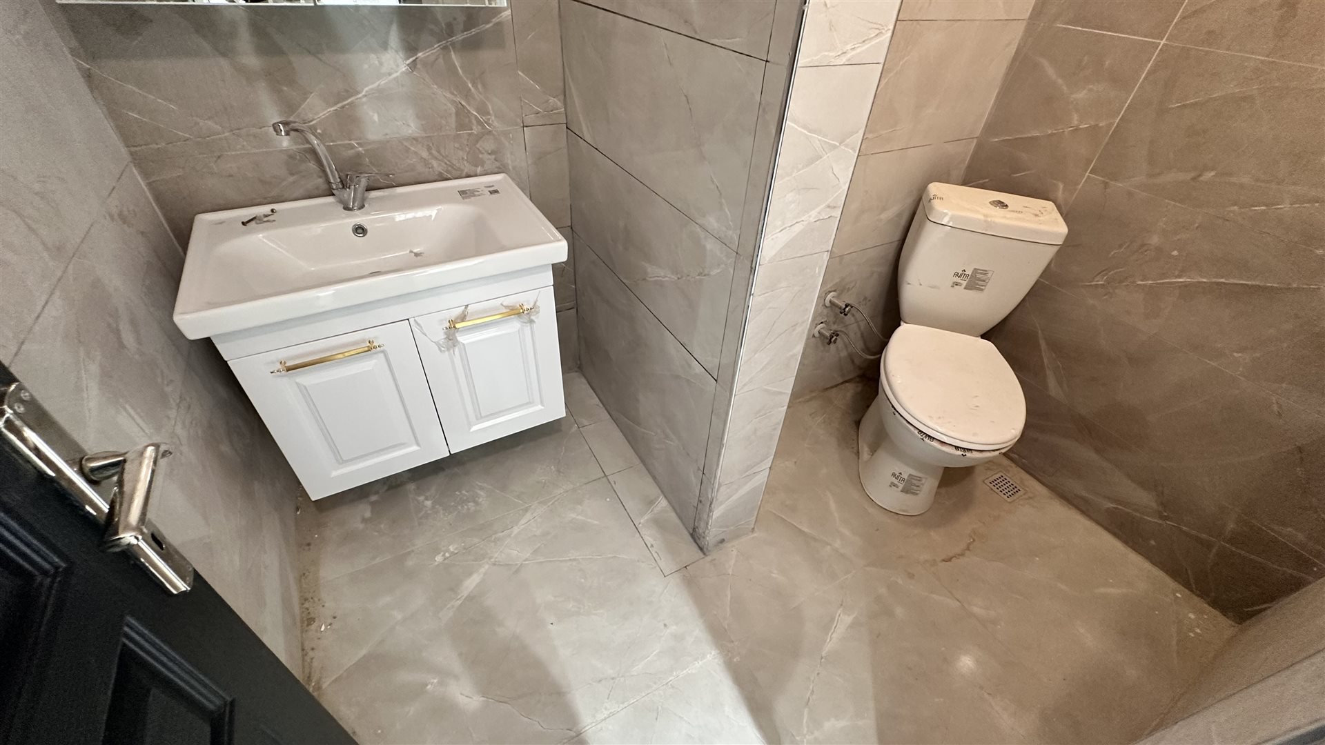 HUKUK PLAZA DA KİRALIK SIFIR OFİS - 10