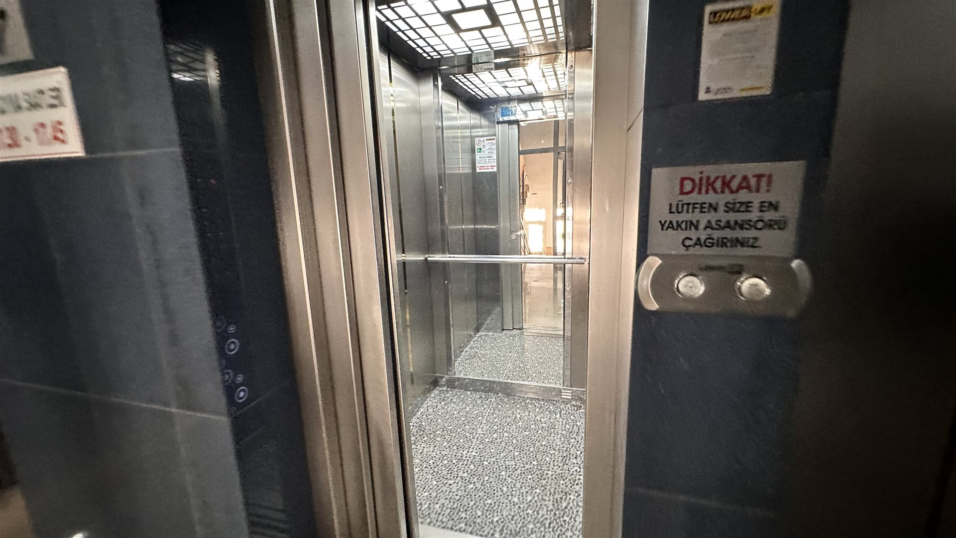 HUKUK PLAZA DA KİRALIK SIFIR OFİS - 21