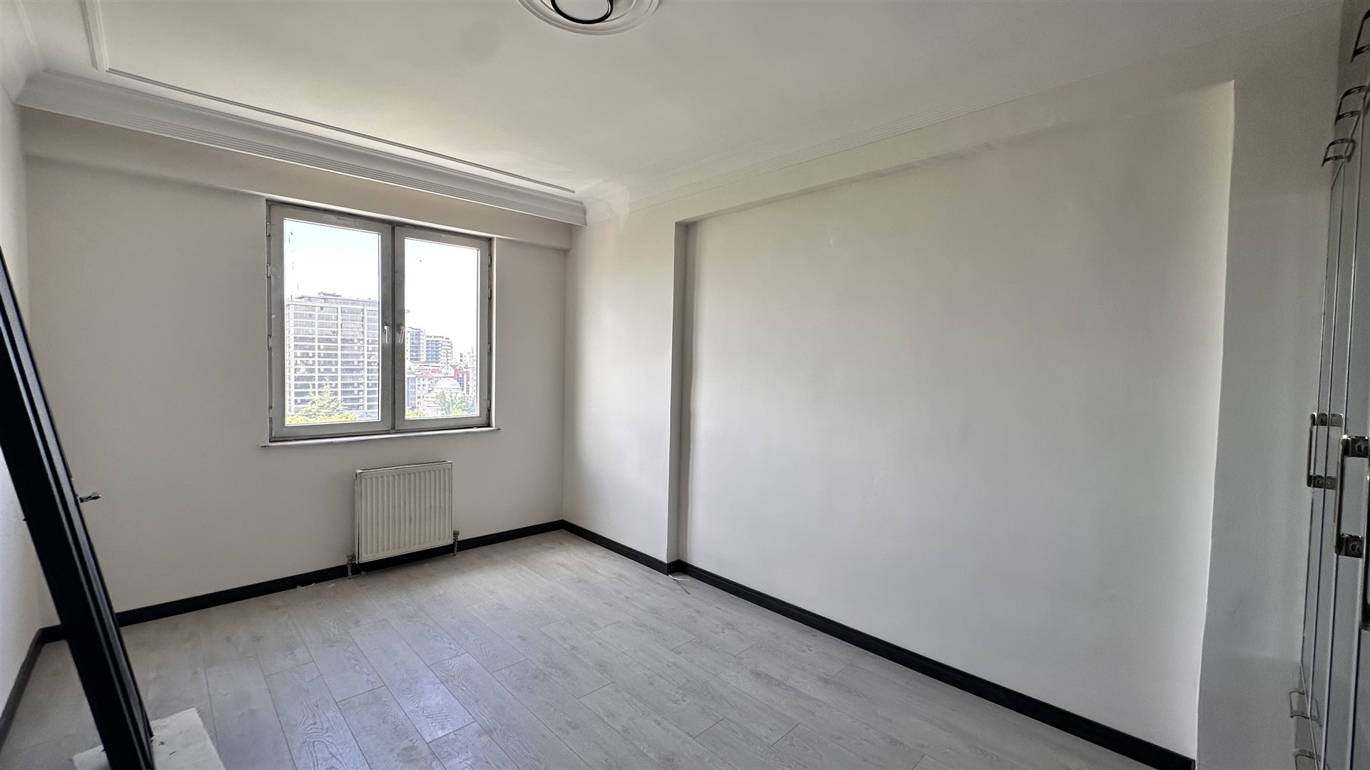 HUKUK PLAZA DA KİRALIK SIFIR OFİS - 7