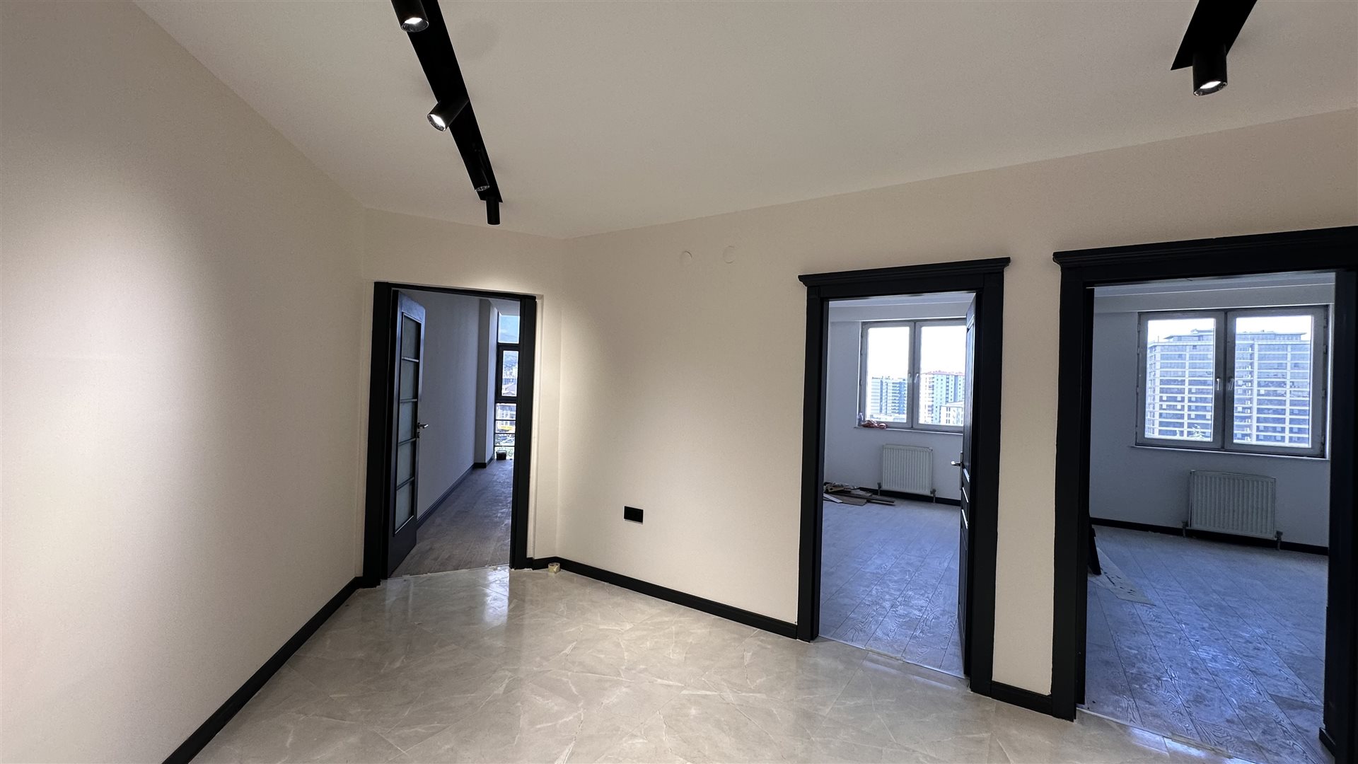 HUKUK PLAZA DA KİRALIK SIFIR OFİS - 3