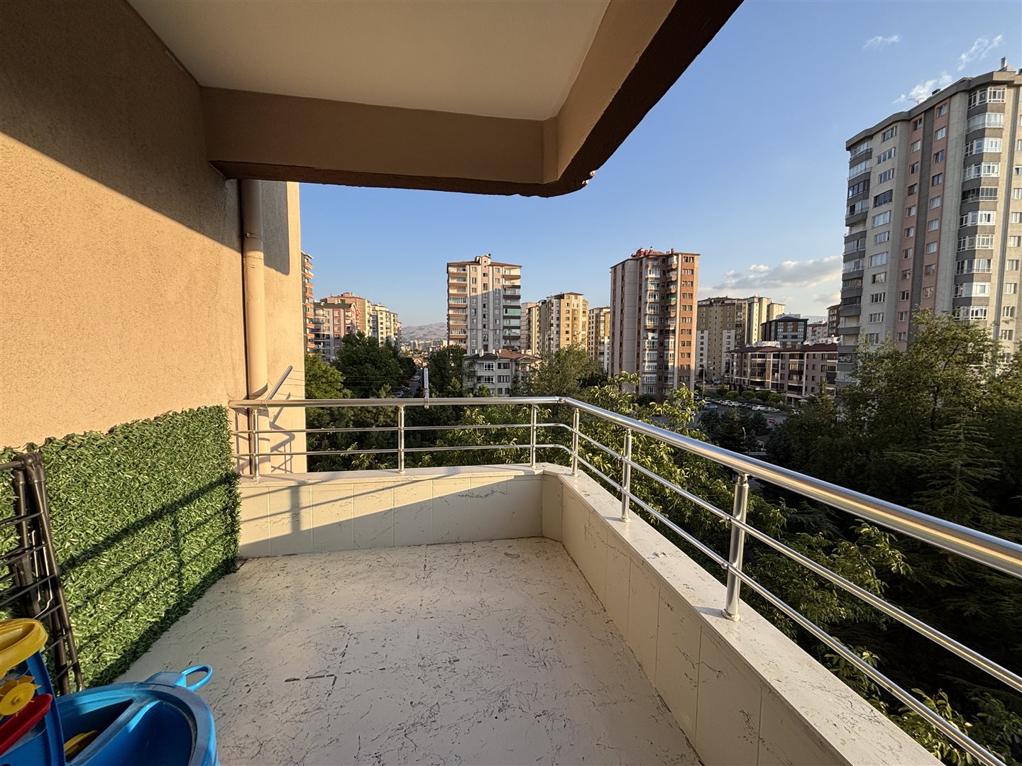 MUSTAFA ŞİMŞEK CADDESİ ÜZERİNDE SATILIK 4+1 ARA KAT DAİRE - 14