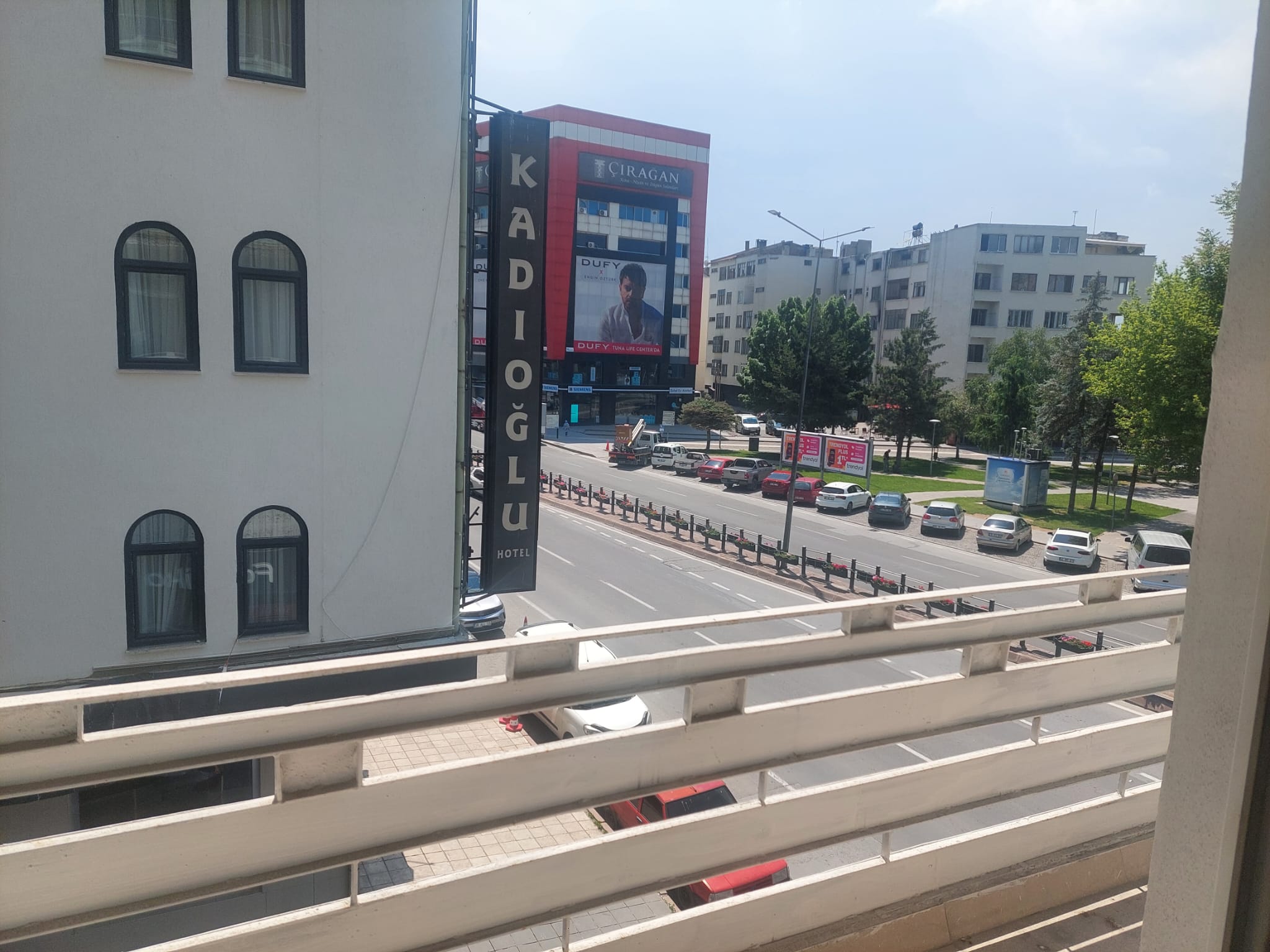 ÇARŞI MERKEZ CADDE EPHELİ YENİLENMİŞ SATILIK OFİS - 23
