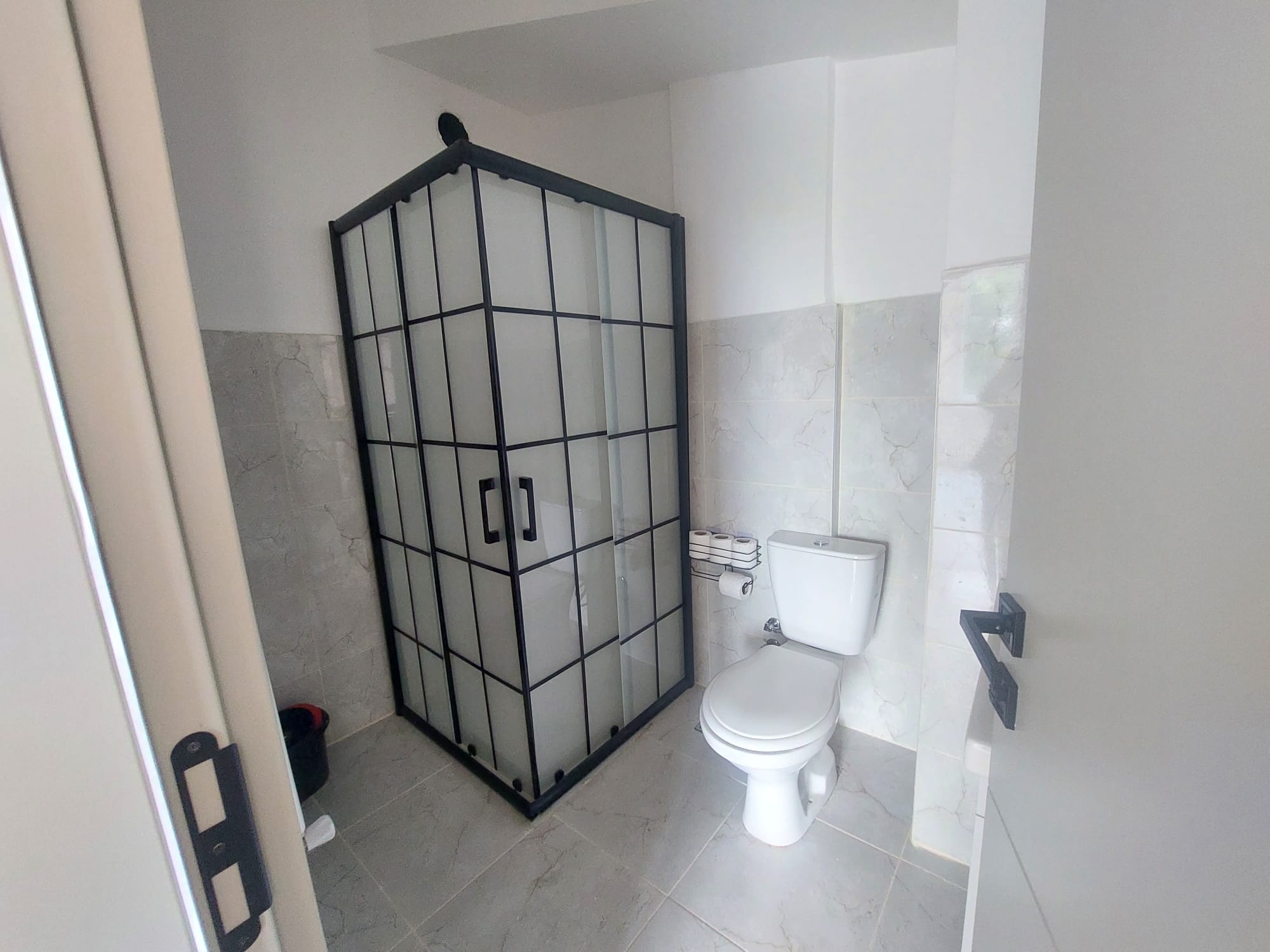 ÇARŞI MERKEZ CADDE EPHELİ YENİLENMİŞ SATILIK OFİS - 13