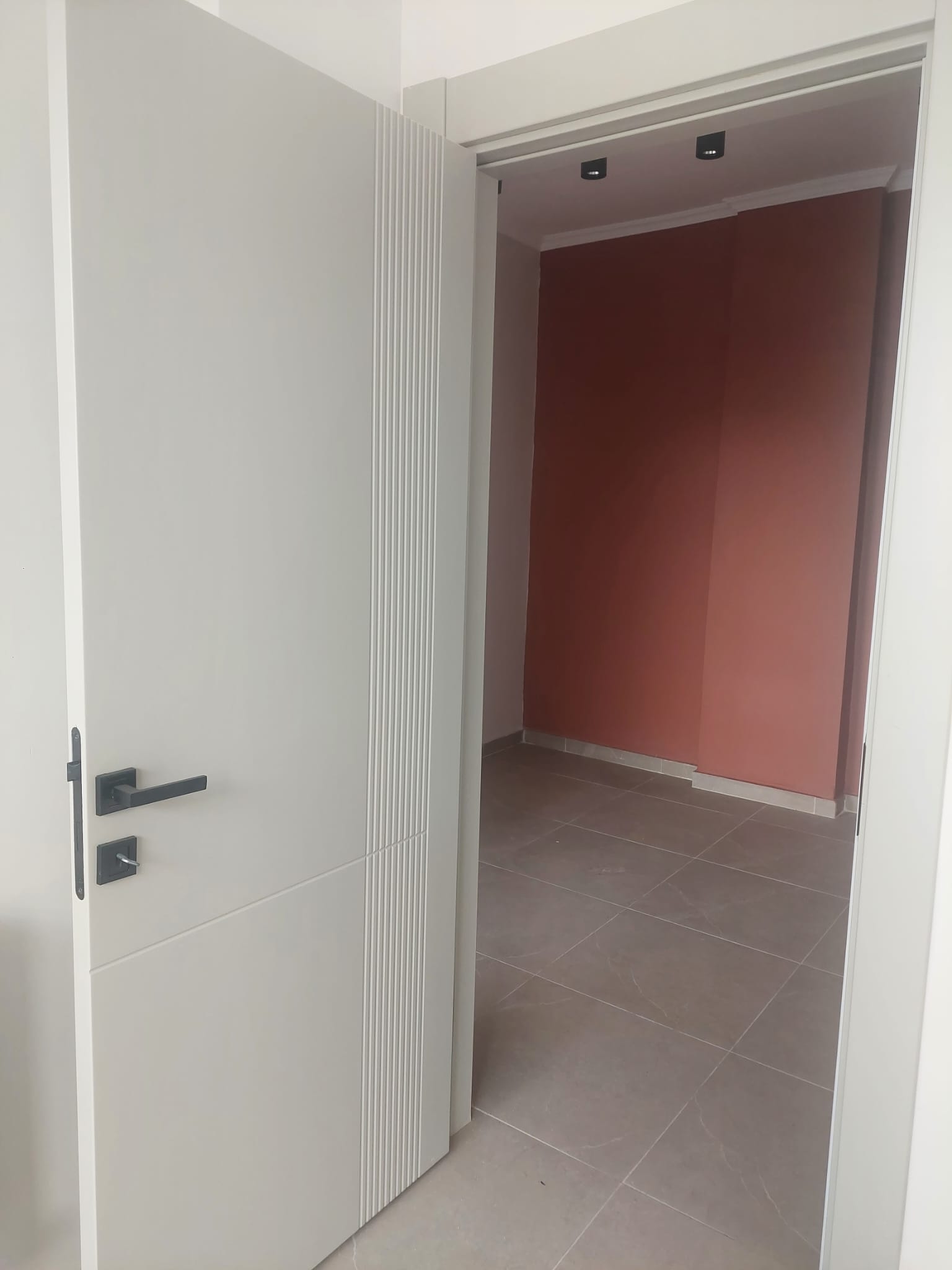 ÇARŞI MERKEZ CADDE EPHELİ YENİLENMİŞ SATILIK OFİS - 20