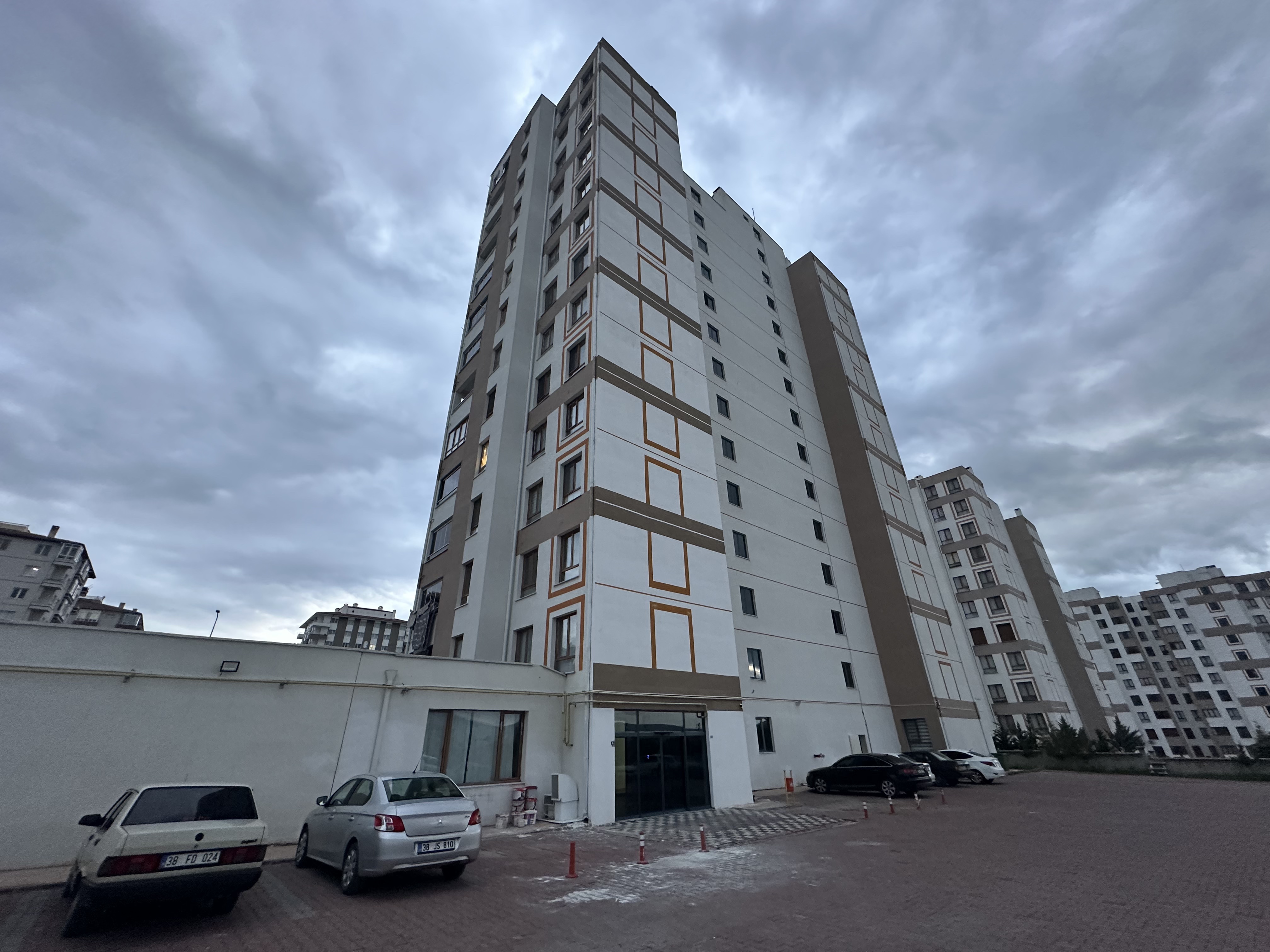 YAŞAR GYO'DAN SİMAŞ'DA ERCİYES MANZARALI 2+1 SATILIK DAİRE!!! - 2