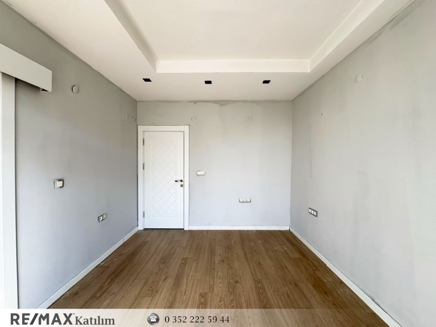 KAPALI OTOPARKLI Y.BEYAZIT FLORA SİTESİ 4+1 SATILIK DAİRE - 4