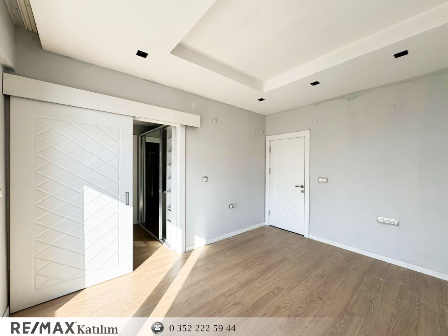 KAPALI OTOPARKLI Y.BEYAZIT FLORA SİTESİ 4+1 SATILIK DAİRE - 10