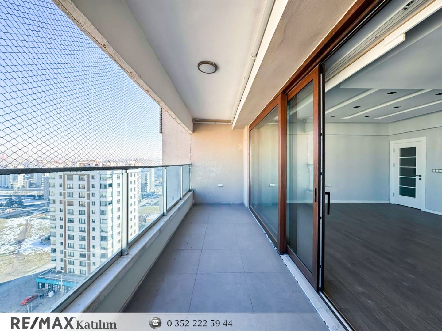 KAPALI OTOPARKLI Y.BEYAZIT FLORA SİTESİ 4+1 SATILIK DAİRE - 35