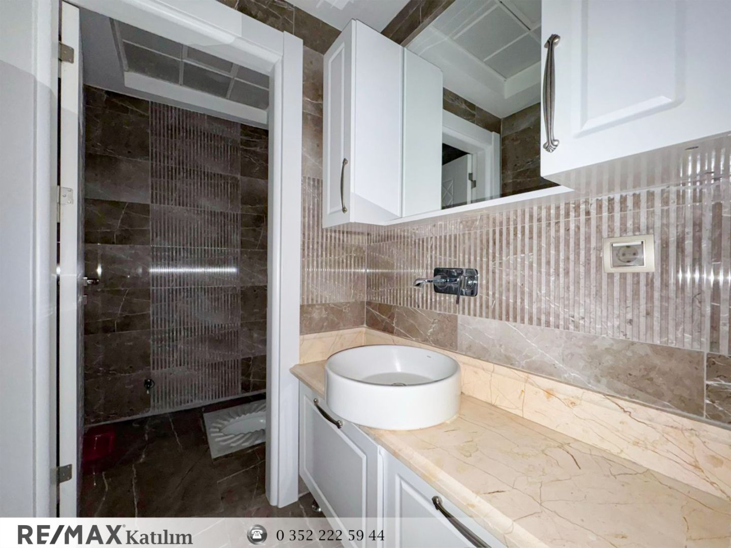 KAPALI OTOPARKLI Y.BEYAZIT FLORA SİTESİ 4+1 SATILIK DAİRE - 32