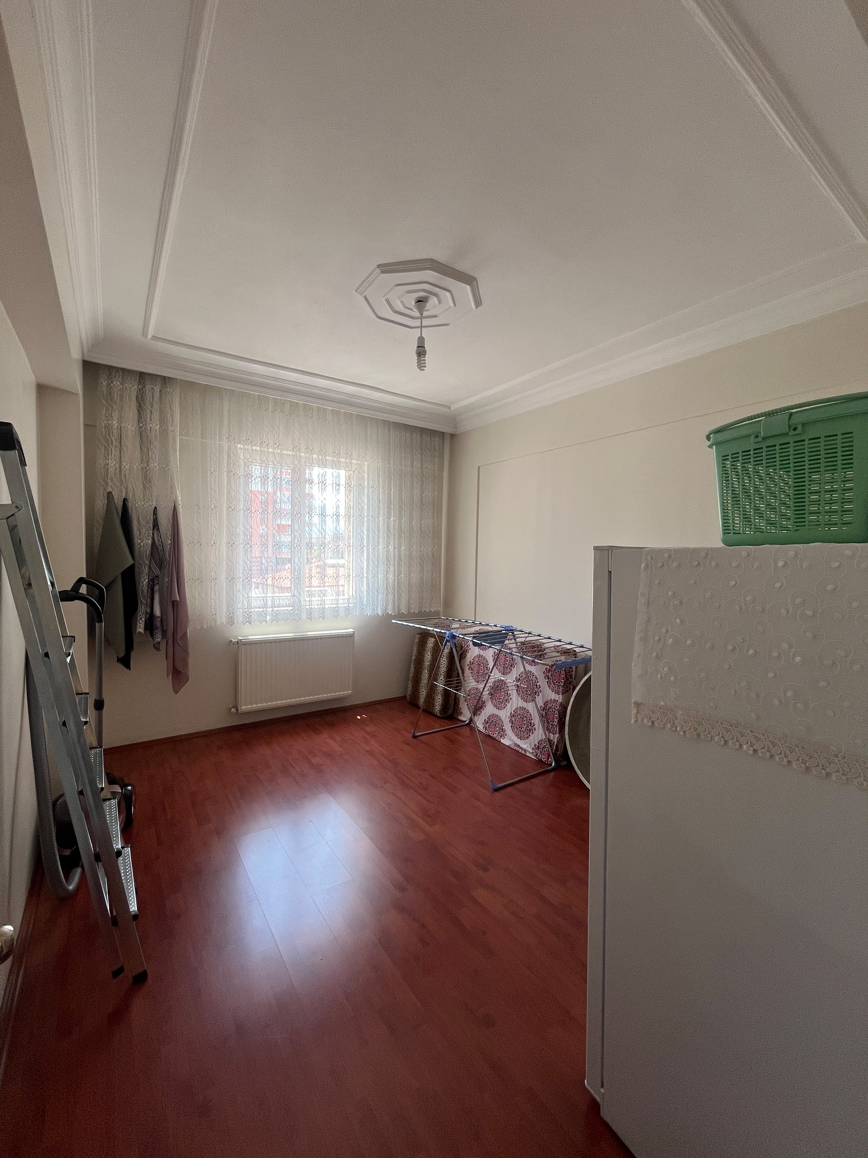 ESENYURT MAHALLESİ SÜMBÜL SOK. 3+1 GENİŞ DAİRE - 18