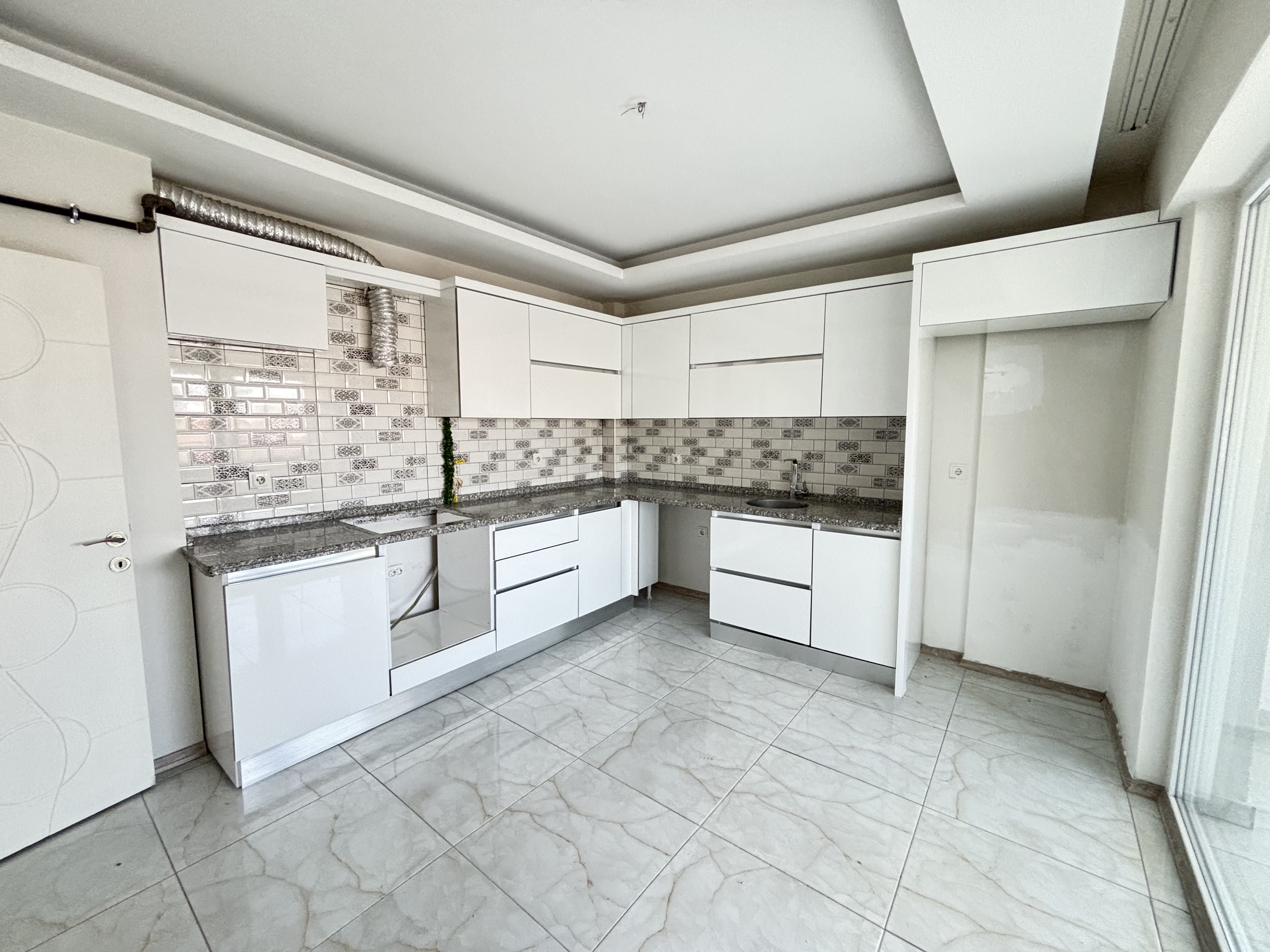 ERKİLET ERTUĞRUL GAZİDE SATILIK 4+1 YAPILI DAİRE - 9
