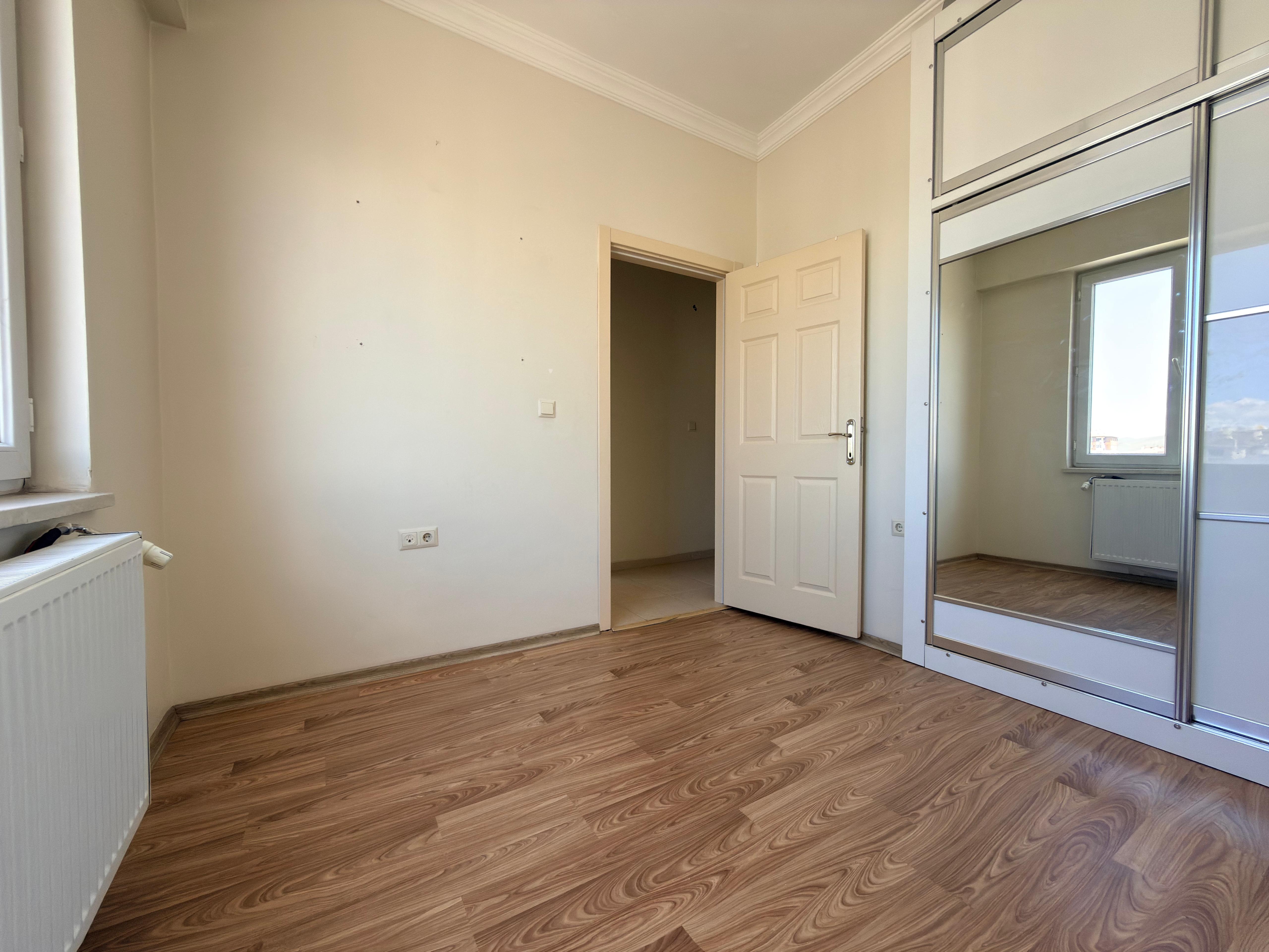 19 MAYIS MAH.DE İÇİ YAPILI KİRALIK 2+1 DAİRE - 15