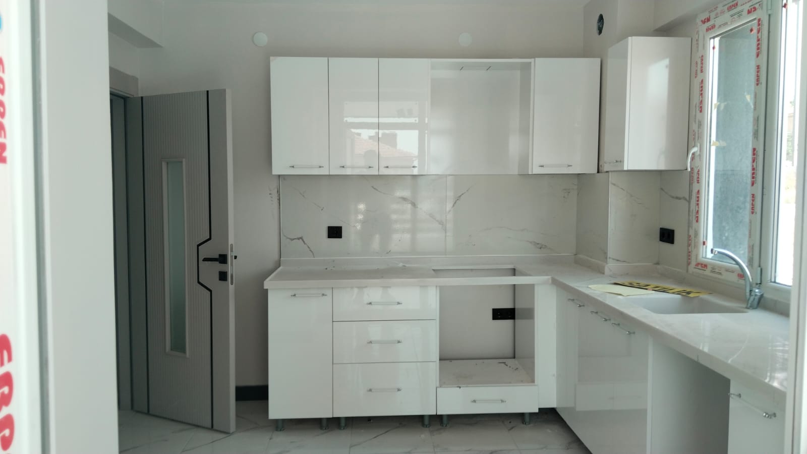 YASAR GYO< ERKİLETTE SATILIK SIFIR 2<1 DAİRE - 14