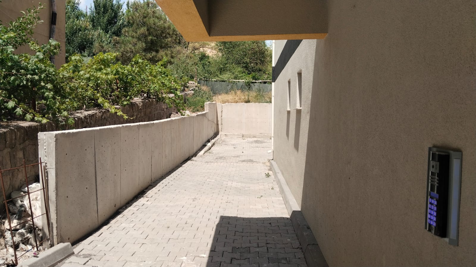 YASAR GYO< ERKİLETTE SATILIK SIFIR 2<1 DAİRE - 25