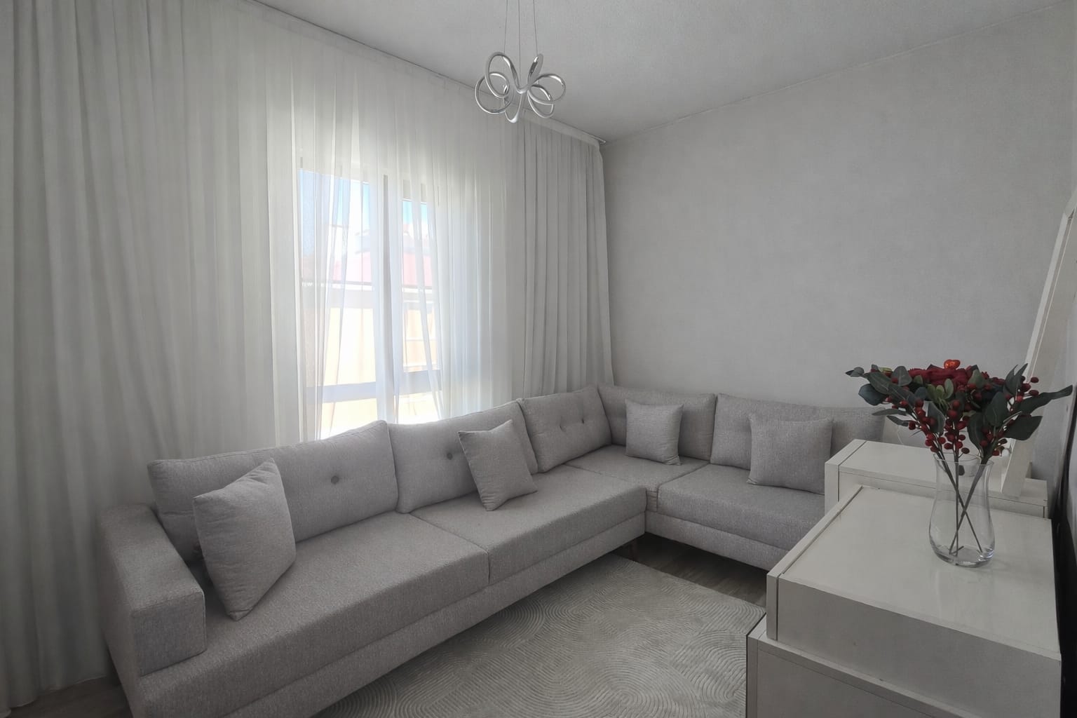 ŞEKER TOKİ 1.ETAPTA 2+1 KOMPLE YENİLENMİŞ SATILIK DAİRE - 24